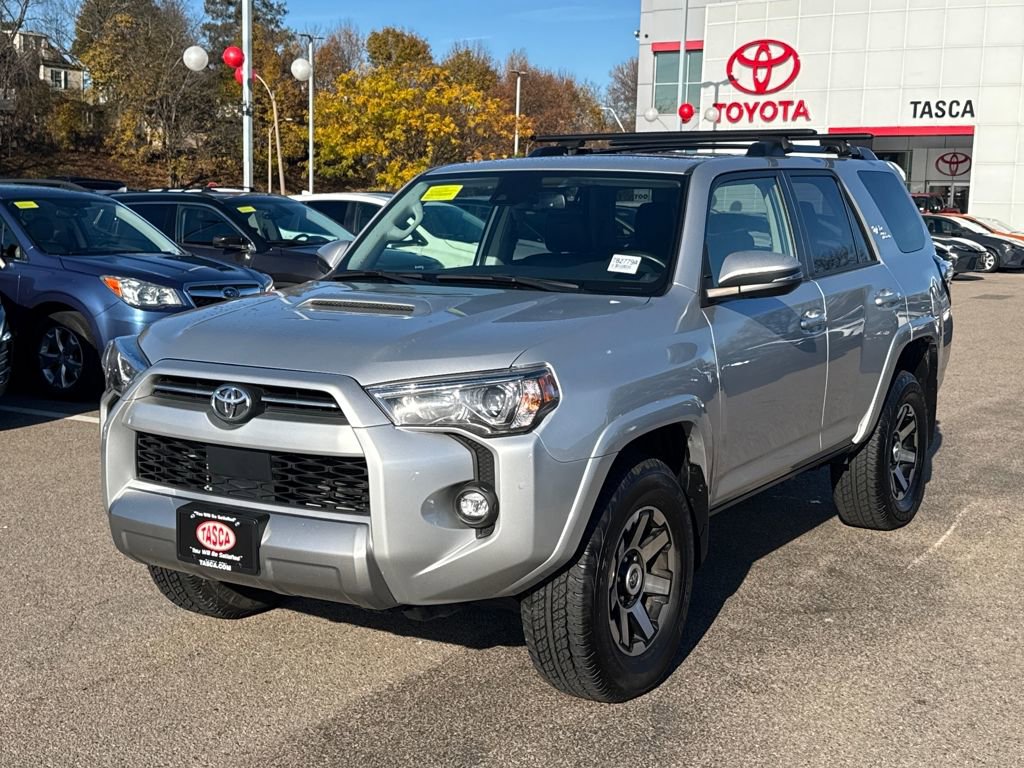 Used 2024 Toyota 4Runner TRD Off-Road Premium image 3