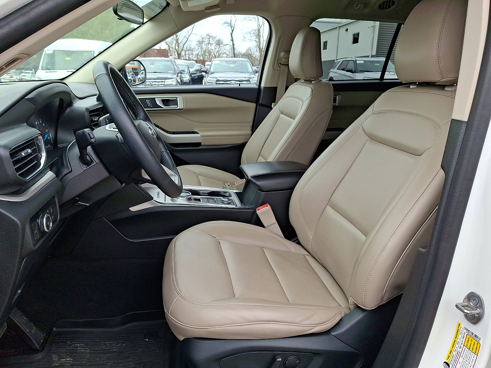 Certified 2023 Ford Explorer XLT w/ Equipment Group 202A image 17