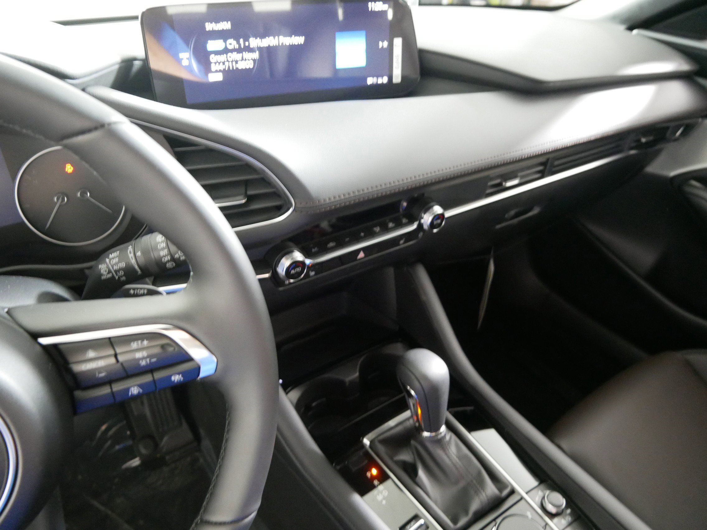 New 2026 MAZDA MAZDA3 Hatchback w/Premium Plus Pkg image 5