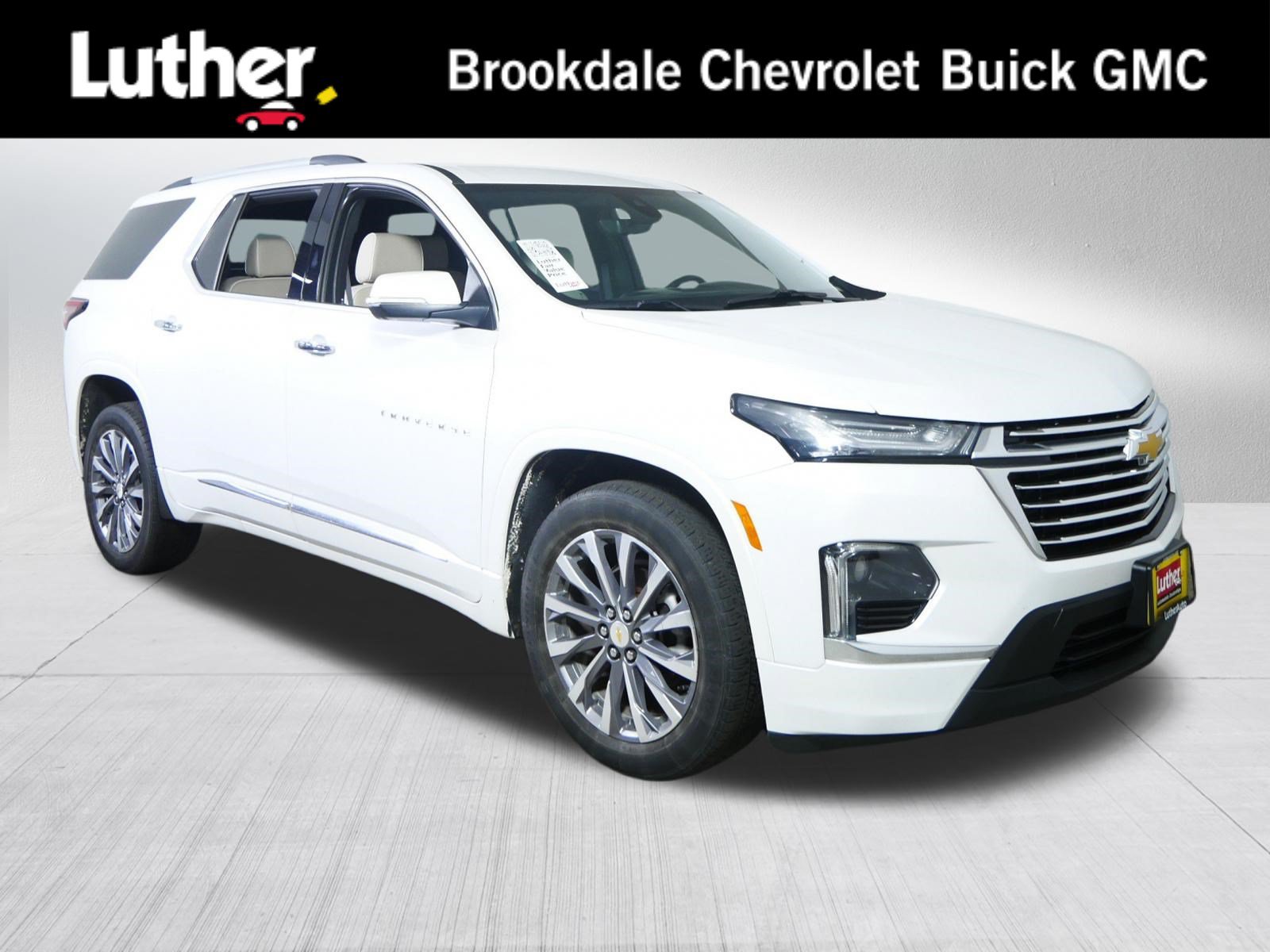 Certified 2023 Chevrolet Traverse Premier w/ LPO, Floor Liner Package AWD/4WD image 1