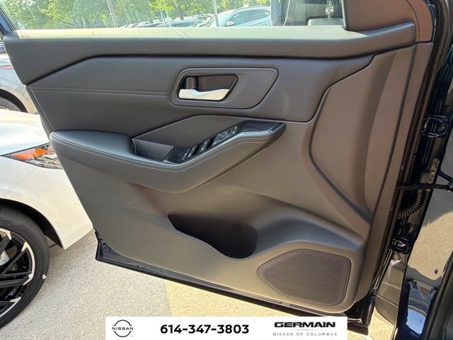 New 2026 Nissan Rogue Dark Armor AWD/4WD image 19
