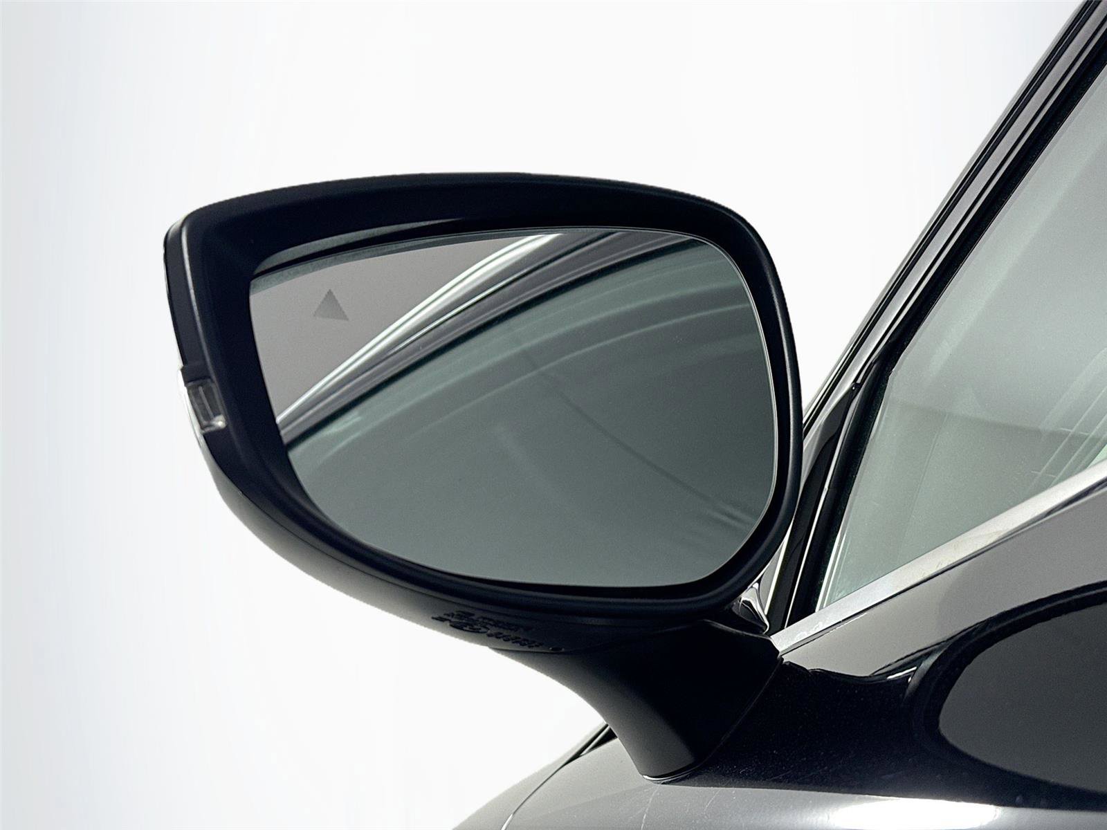 Certified 2023 MAZDA CX-30 AWD 2.5 S w/ Premium Package image 5