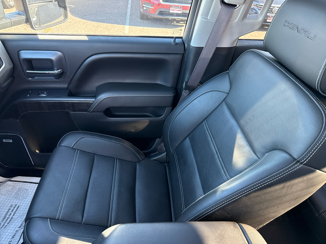 Used 2015 GMC Sierra 2500 Denali w/ Duramax Plus Package image 27