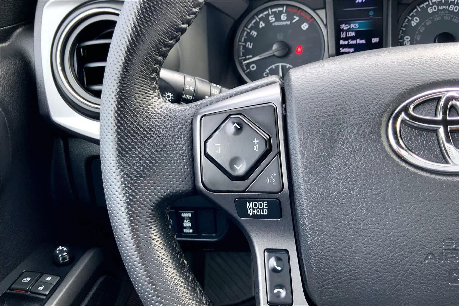Used 2023 Toyota Tacoma TRD Sport AWD/4WD image 23