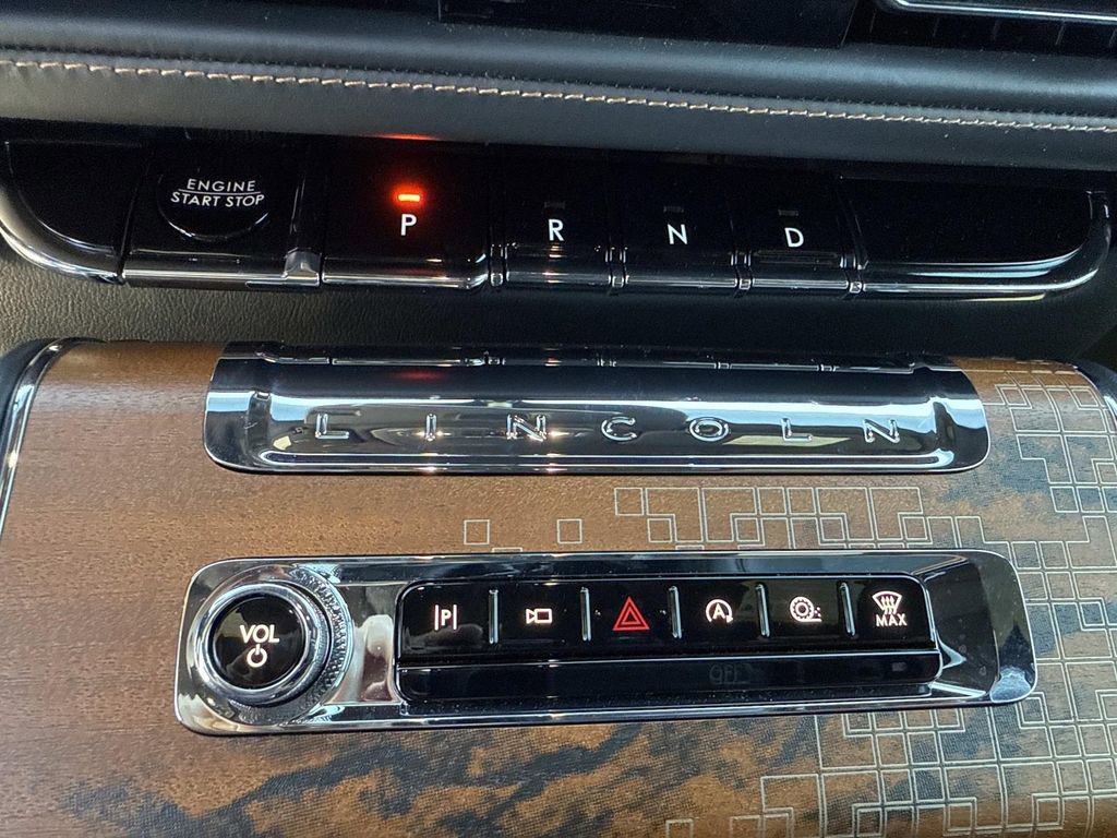 New 2025 Lincoln Aviator Black Label image 29