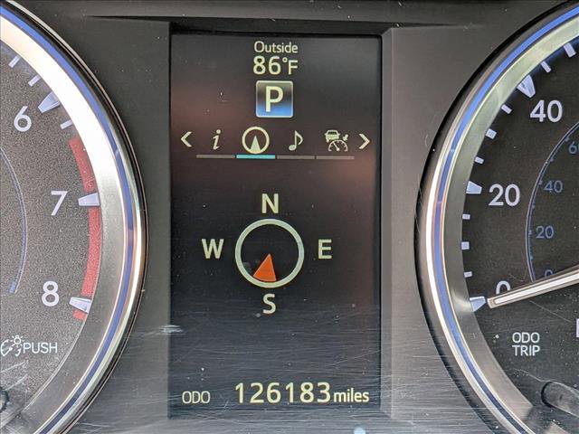 Used 2015 Toyota Highlander Limited Platinum image 4