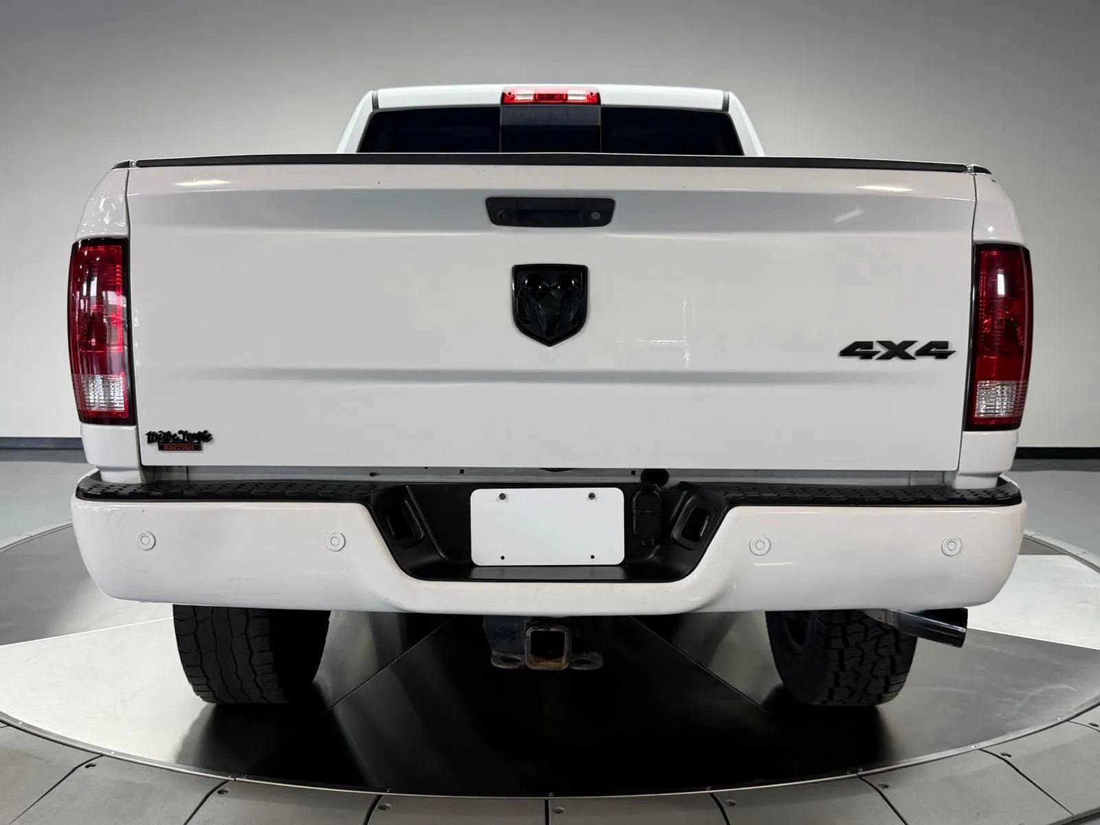 Used 2018 RAM 2500 Big Horn w/ Sport Appearance Group AWD/4WD image 5