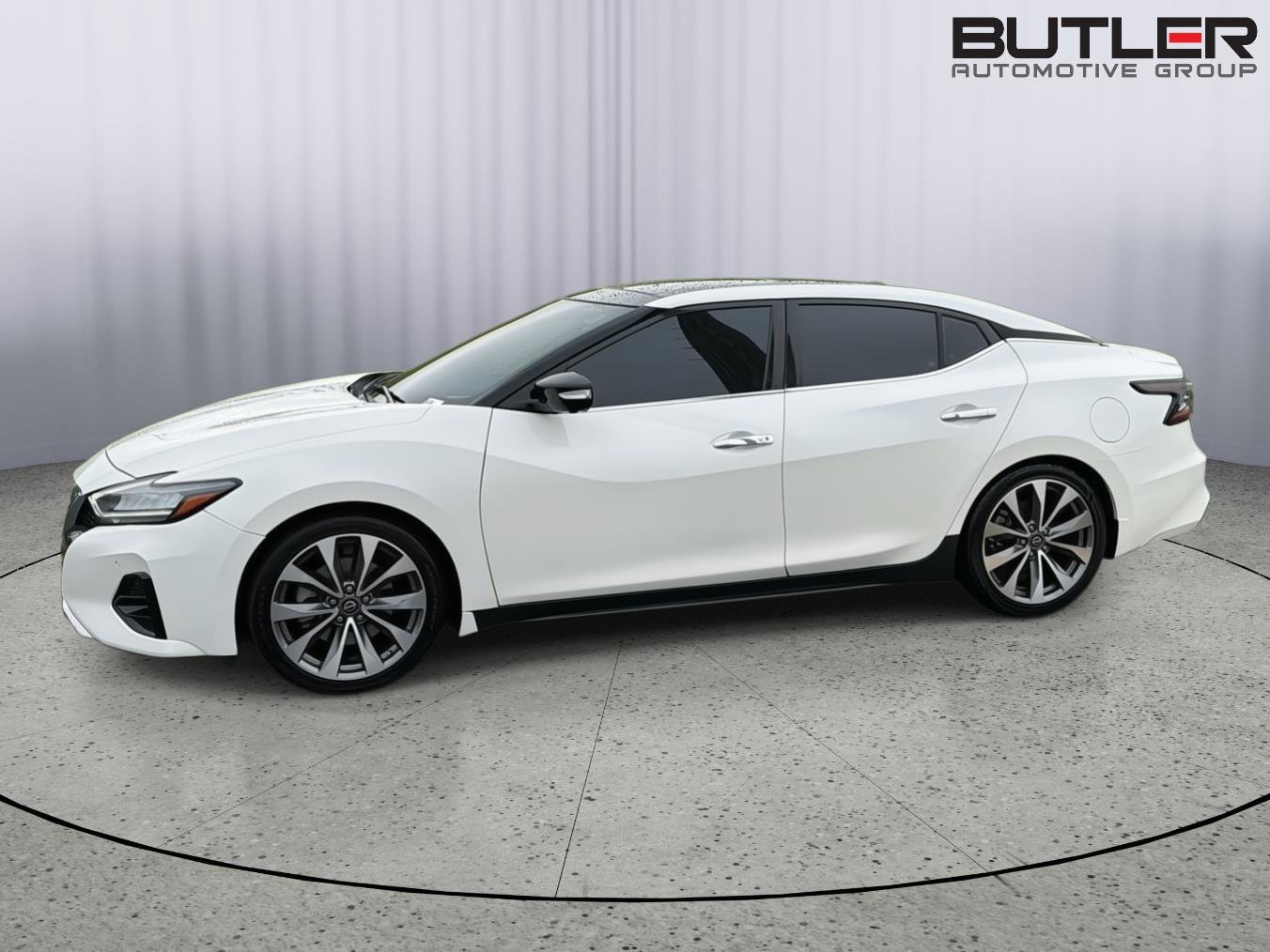 Used 2023 Nissan Maxima Platinum w/ Sport Mat Group FWD image 3