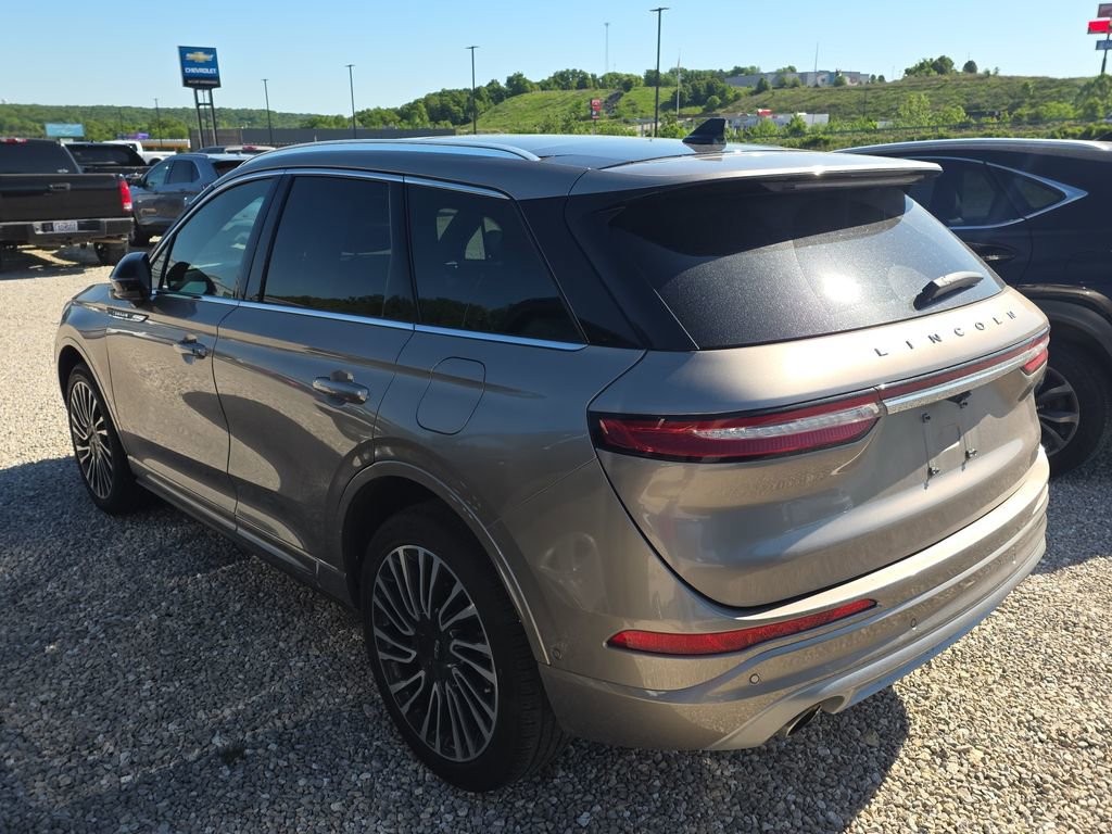 Used 2020 Lincoln Corsair Reserve w/ Equipment Group 201A AWD/4WD image 4