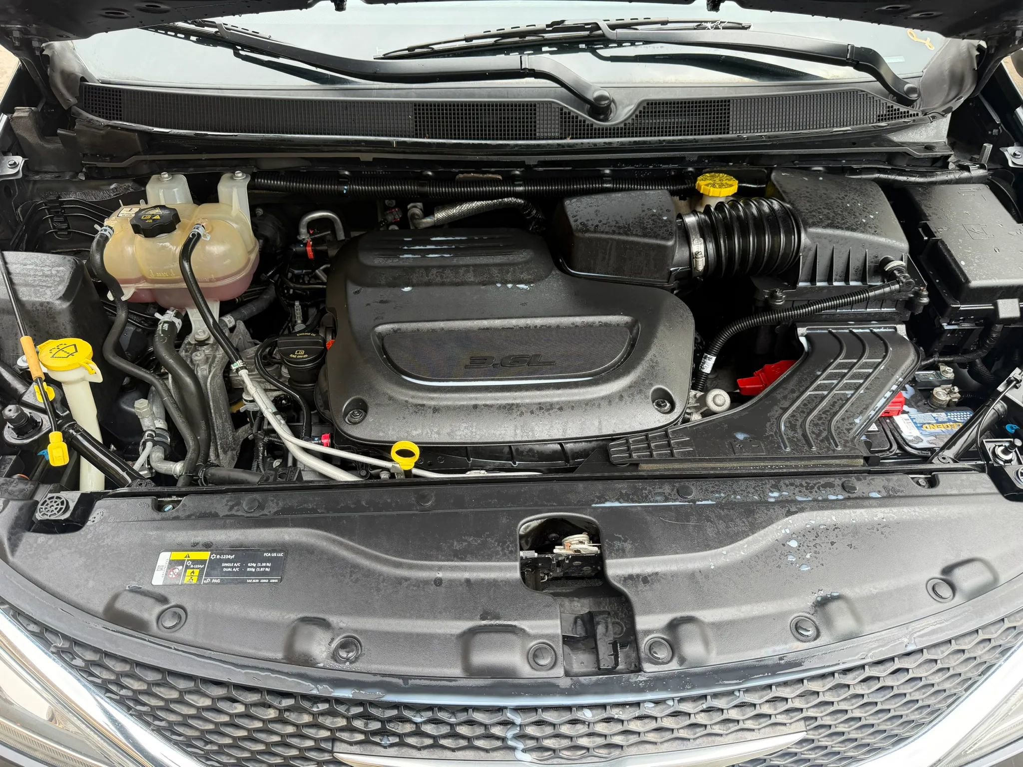 Used 2020 Chrysler Pacifica Touring-L FWD image 25