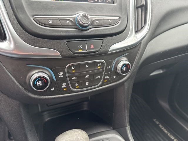 Used 2022 Chevrolet Equinox LT image 24