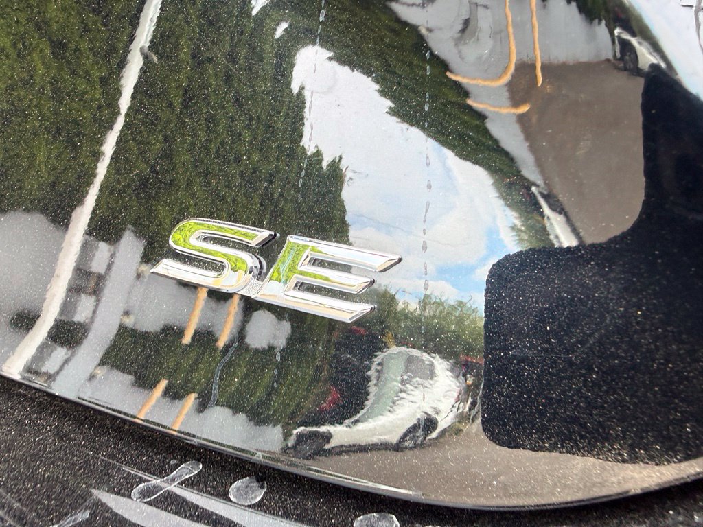 Used 2025 Toyota Camry SE FWD image 8