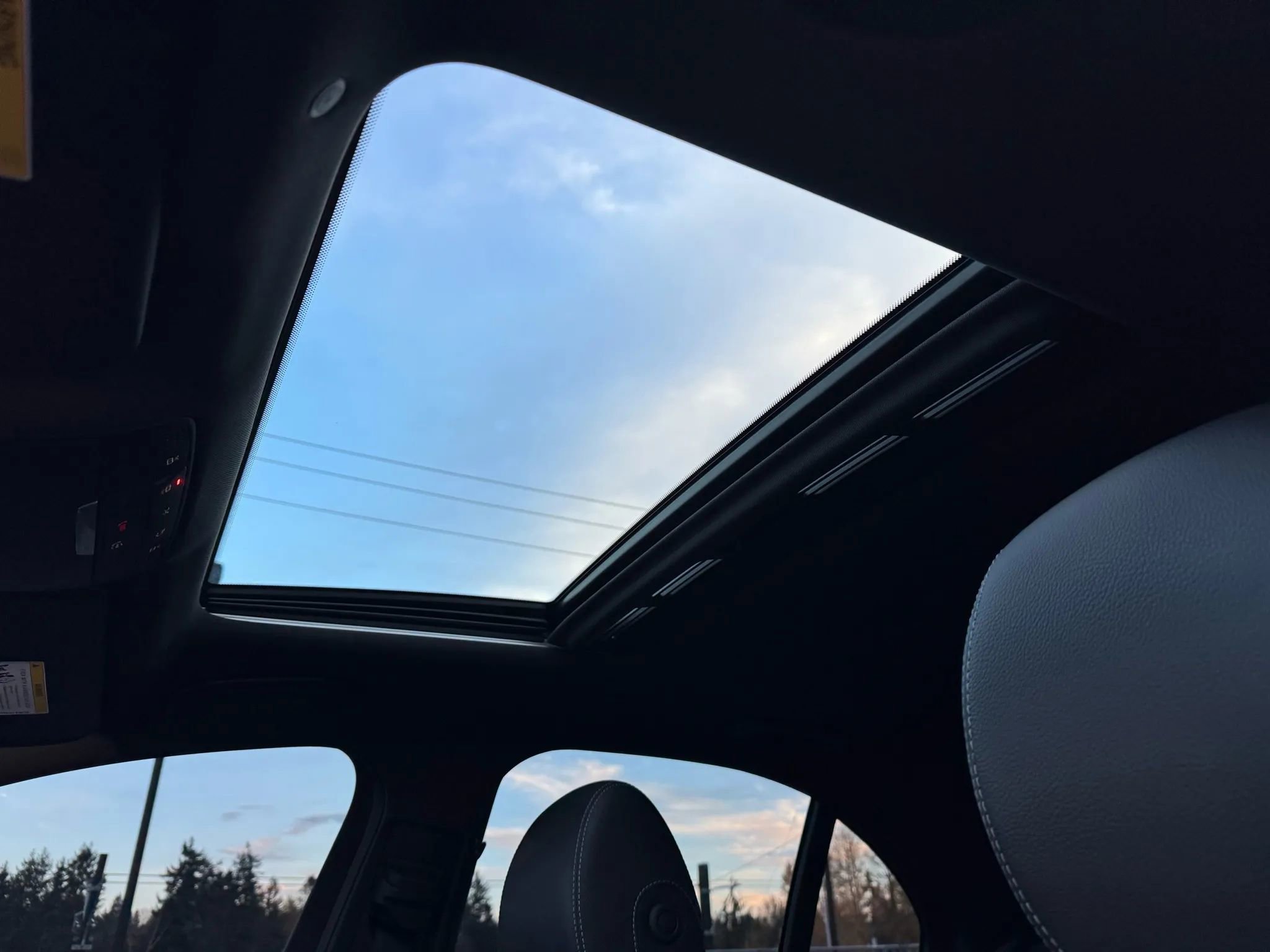 Used 2020 Mercedes-Benz E 350 4MATIC Sedan image 41