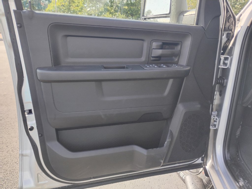 New 2026 RAM 2500 Tradesman AWD/4WD image 17