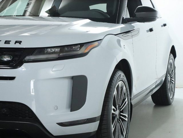 Certified 2025 Land Rover Range Rover Evoque S AWD/4WD image 4