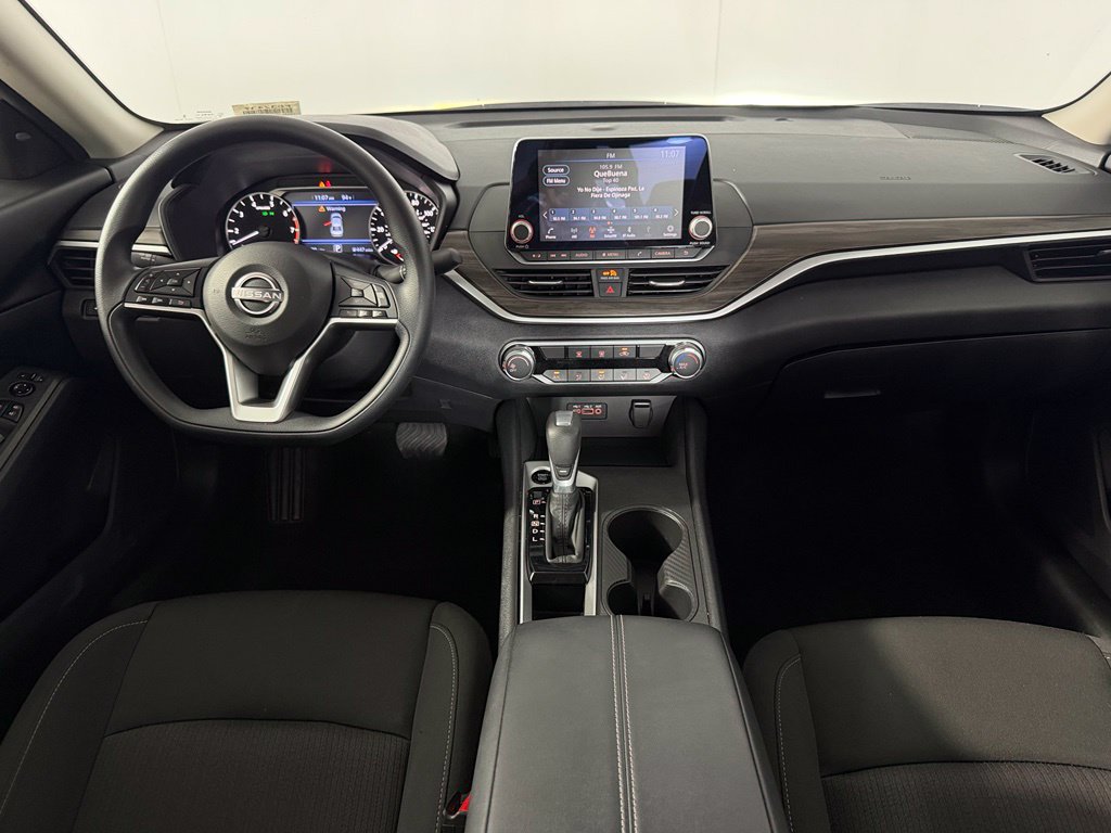 Used 2026 Nissan Altima 2.5 SV FWD image 14