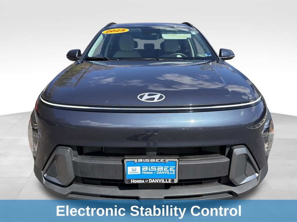 Used 2025 Hyundai Kona SEL image 11