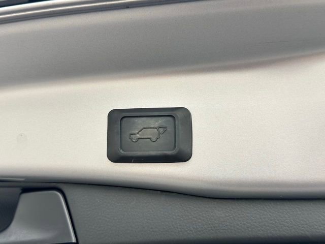 Used 2024 Toyota RAV4 XLE Premium image 26