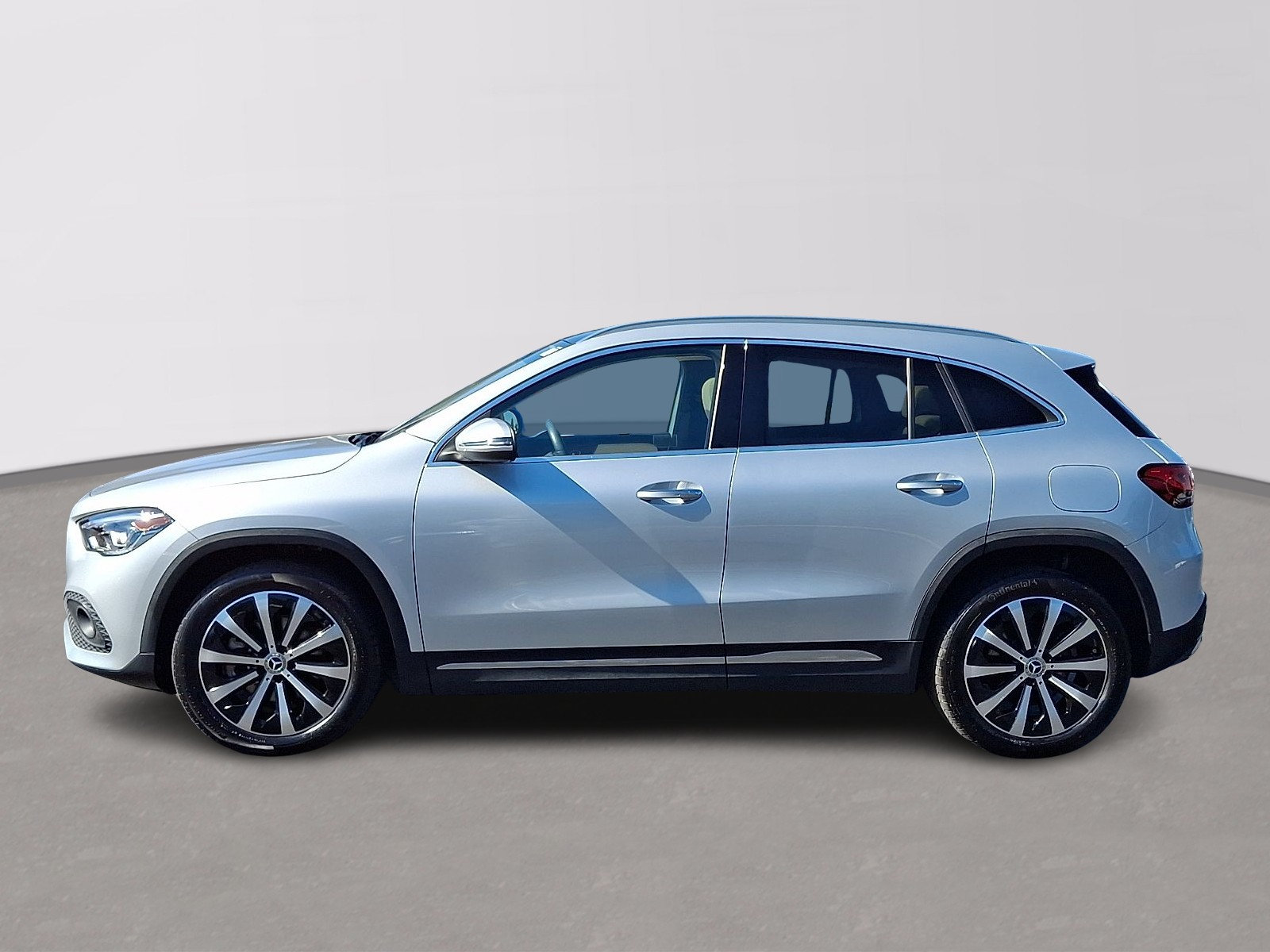 Used 2023 Mercedes-Benz GLA 250 4MATIC image 7