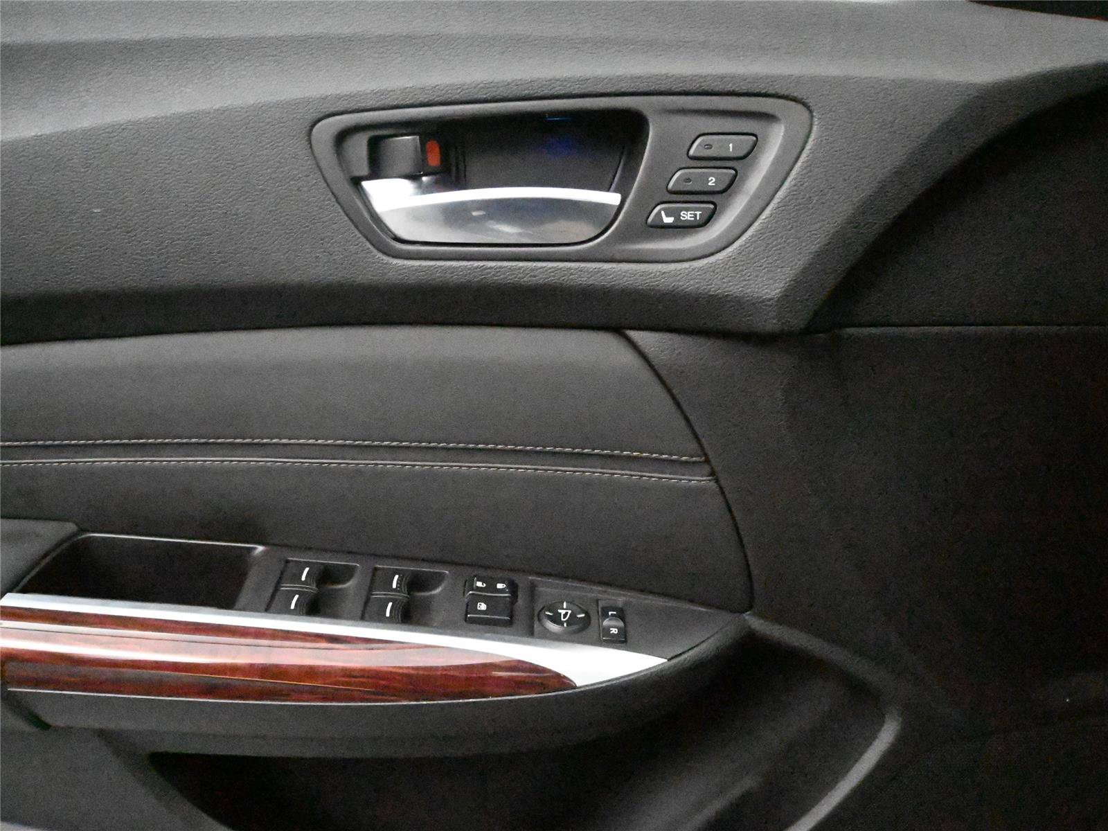 Used 2015 Acura TLX V6 w/ Technology Package image 7