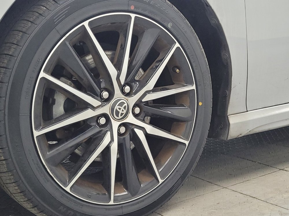 Used 2022 Toyota Camry SE FWD image 31