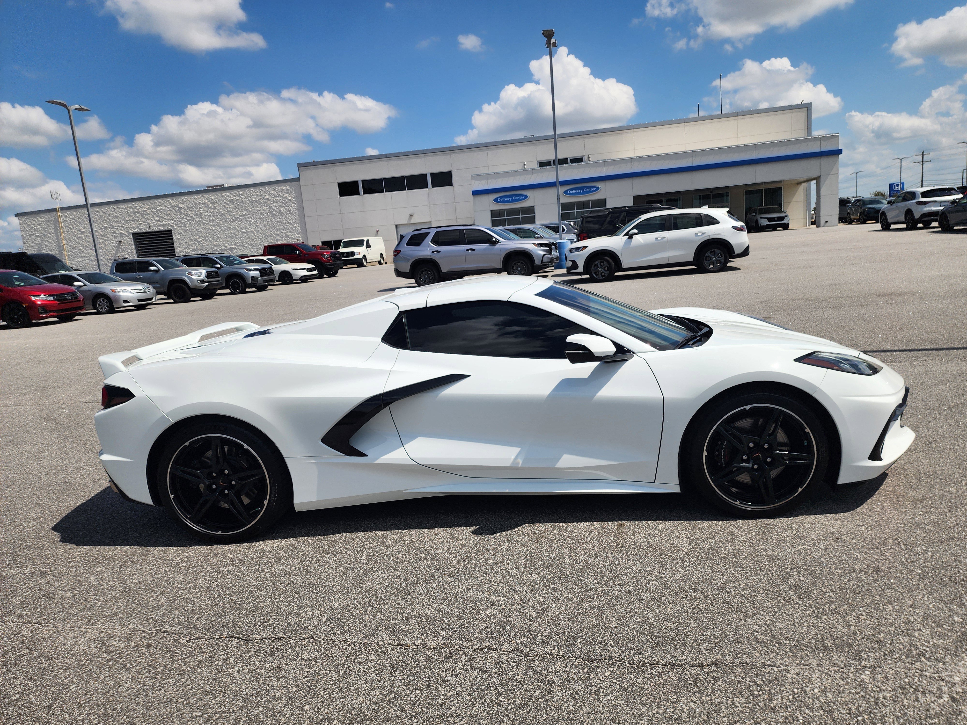 Used 2023 Chevrolet Corvette Stingray Premium Conv w/ Z51 Performance Package RWD image 13