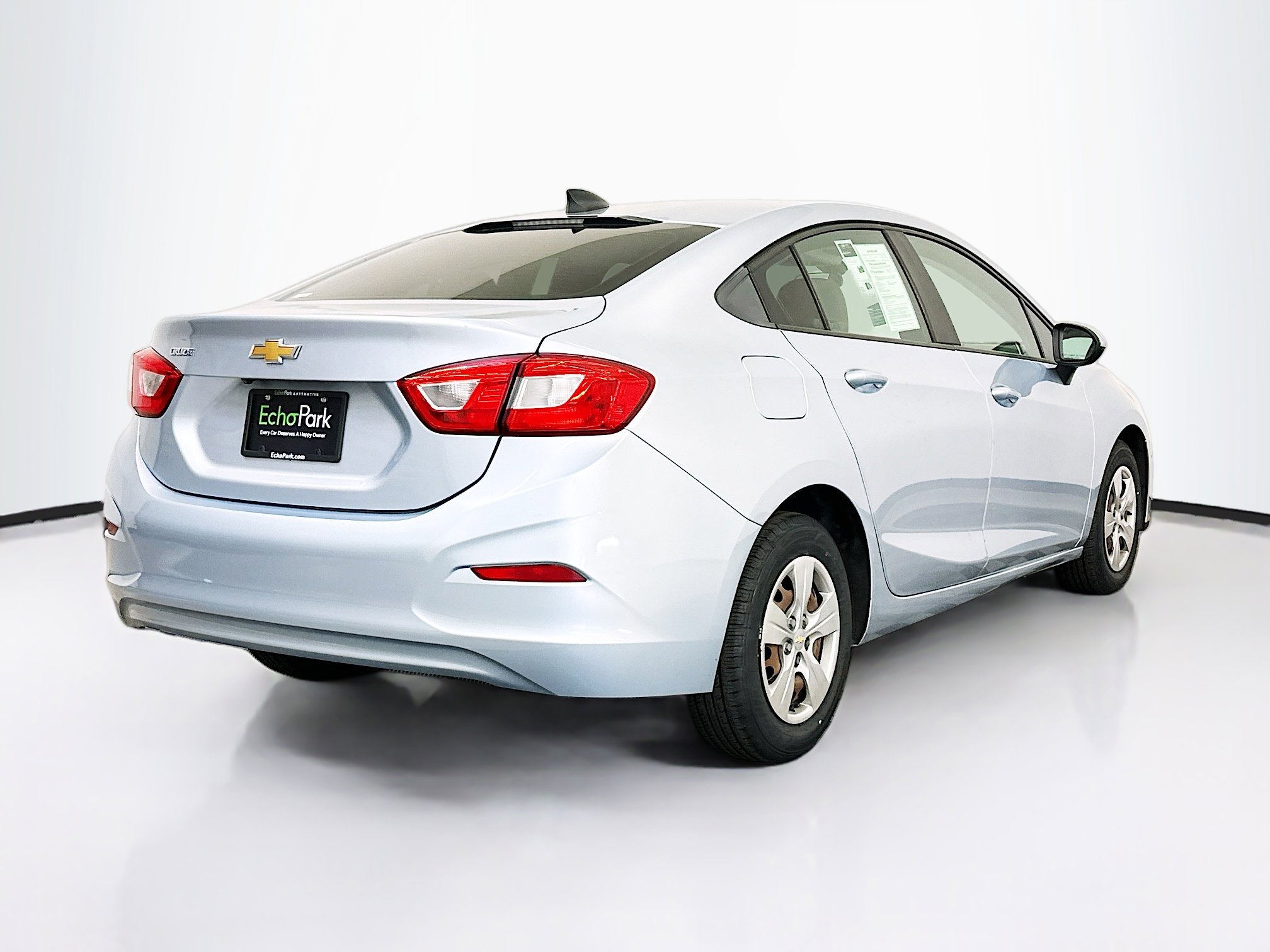 Used 2018 Chevrolet Cruze LS FWD image 9