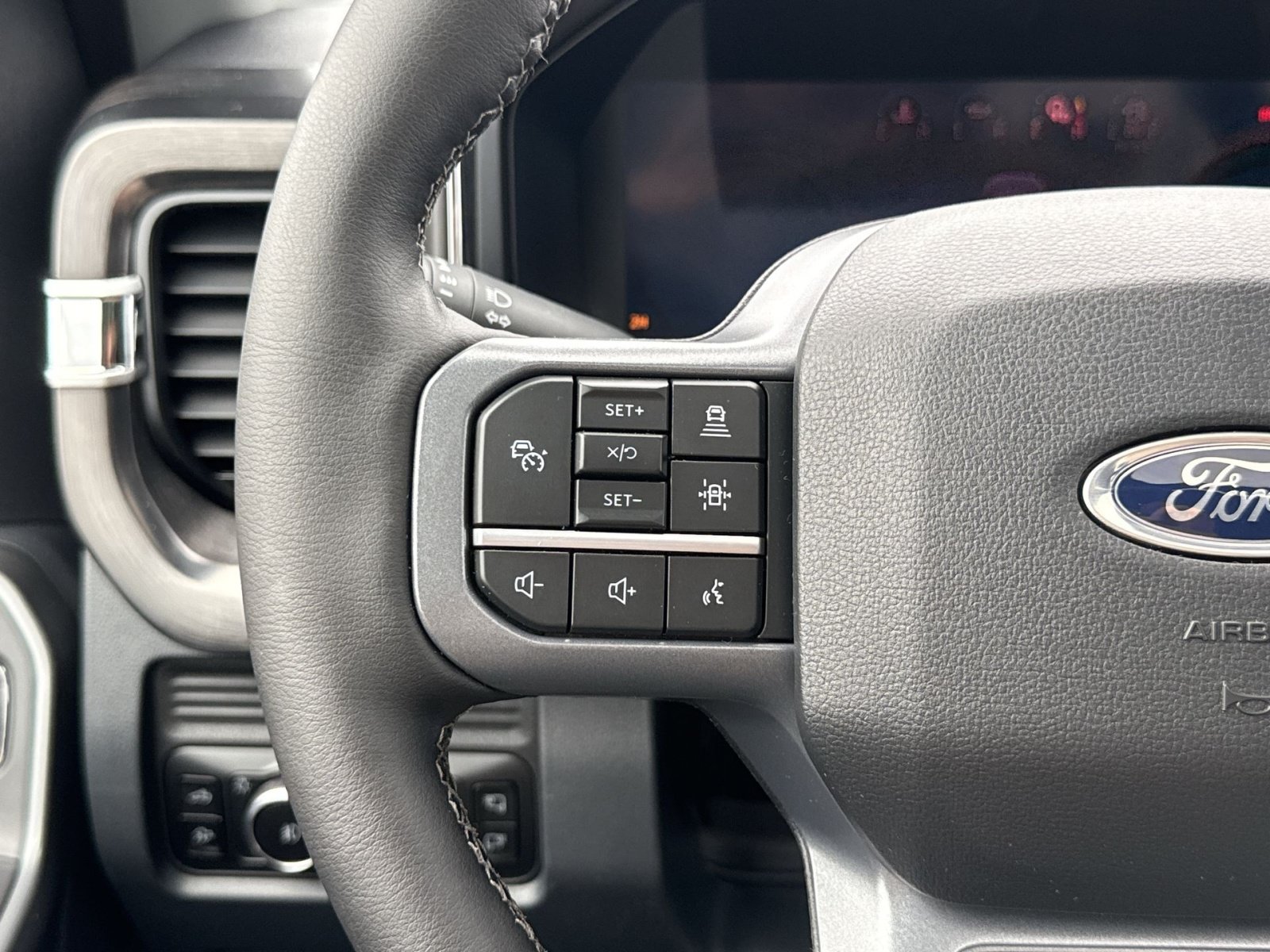New 2026 Ford F250 Lariat w/ Black Appearance Package AWD/4WD image 19