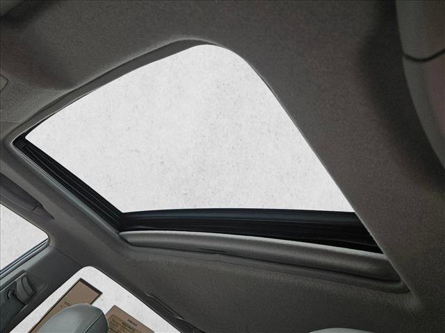 Used 2011 Toyota Highlander SE w/ Tow Pkg image 27