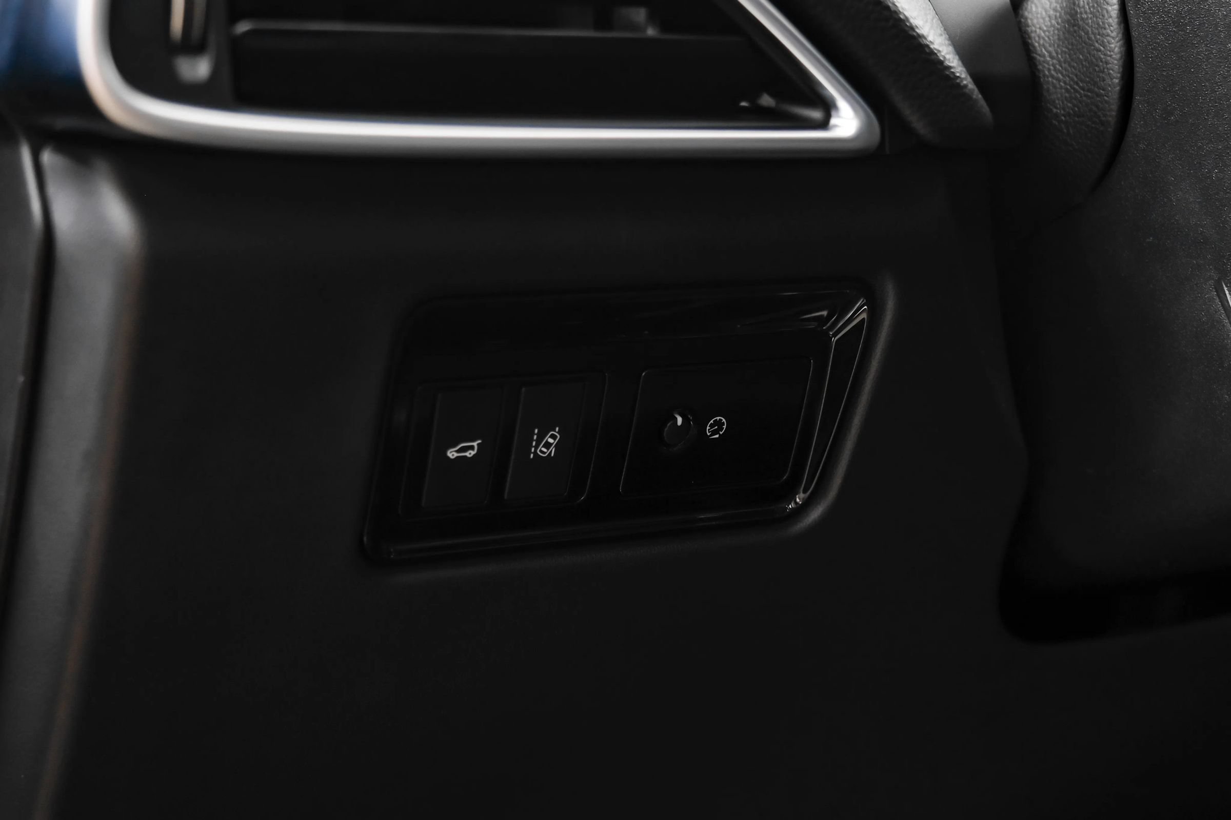 Used 2018 Jaguar F-PACE Premium AWD/4WD image 18