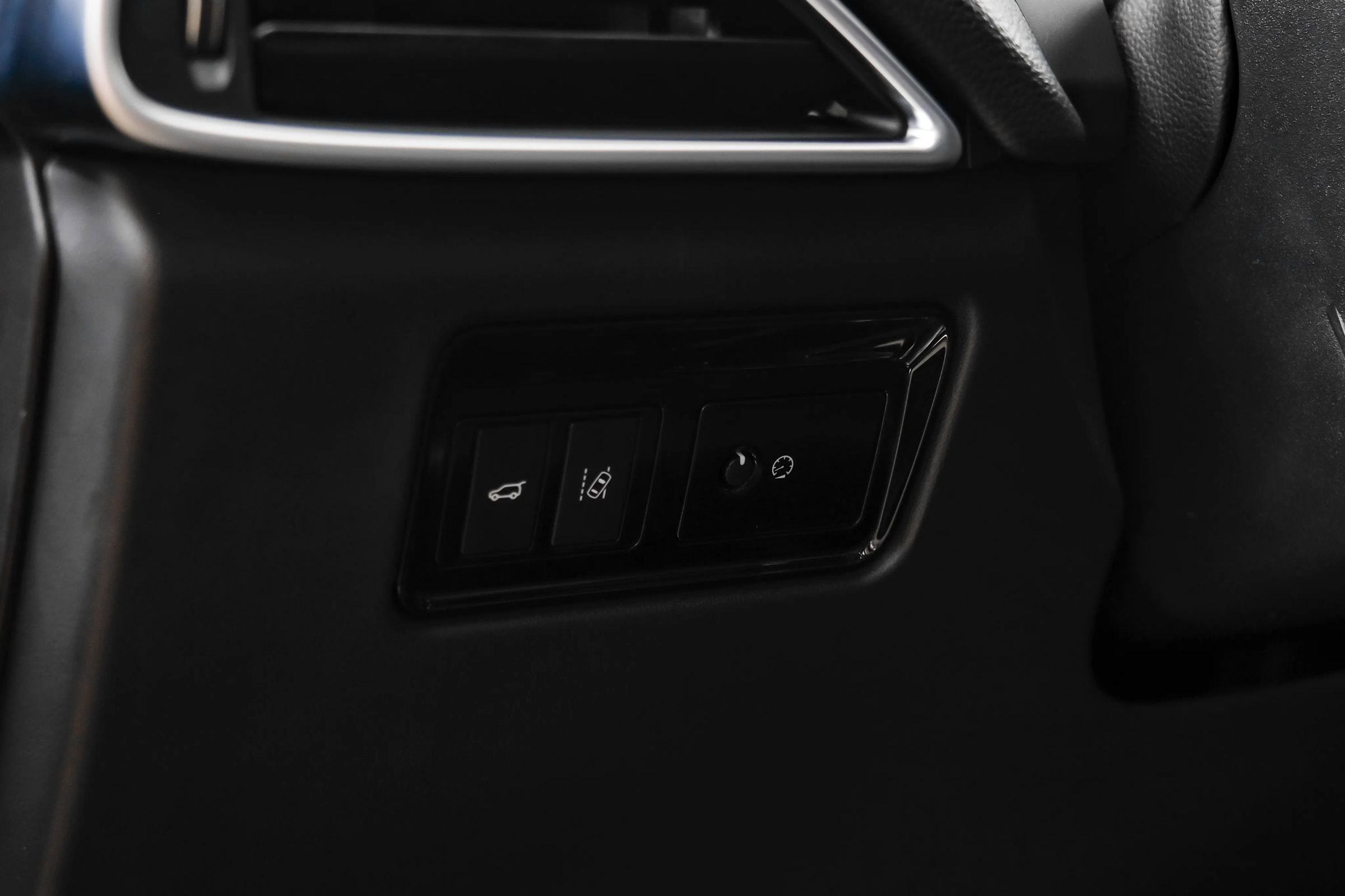 Used 2018 Jaguar F-PACE Premium AWD/4WD image 18