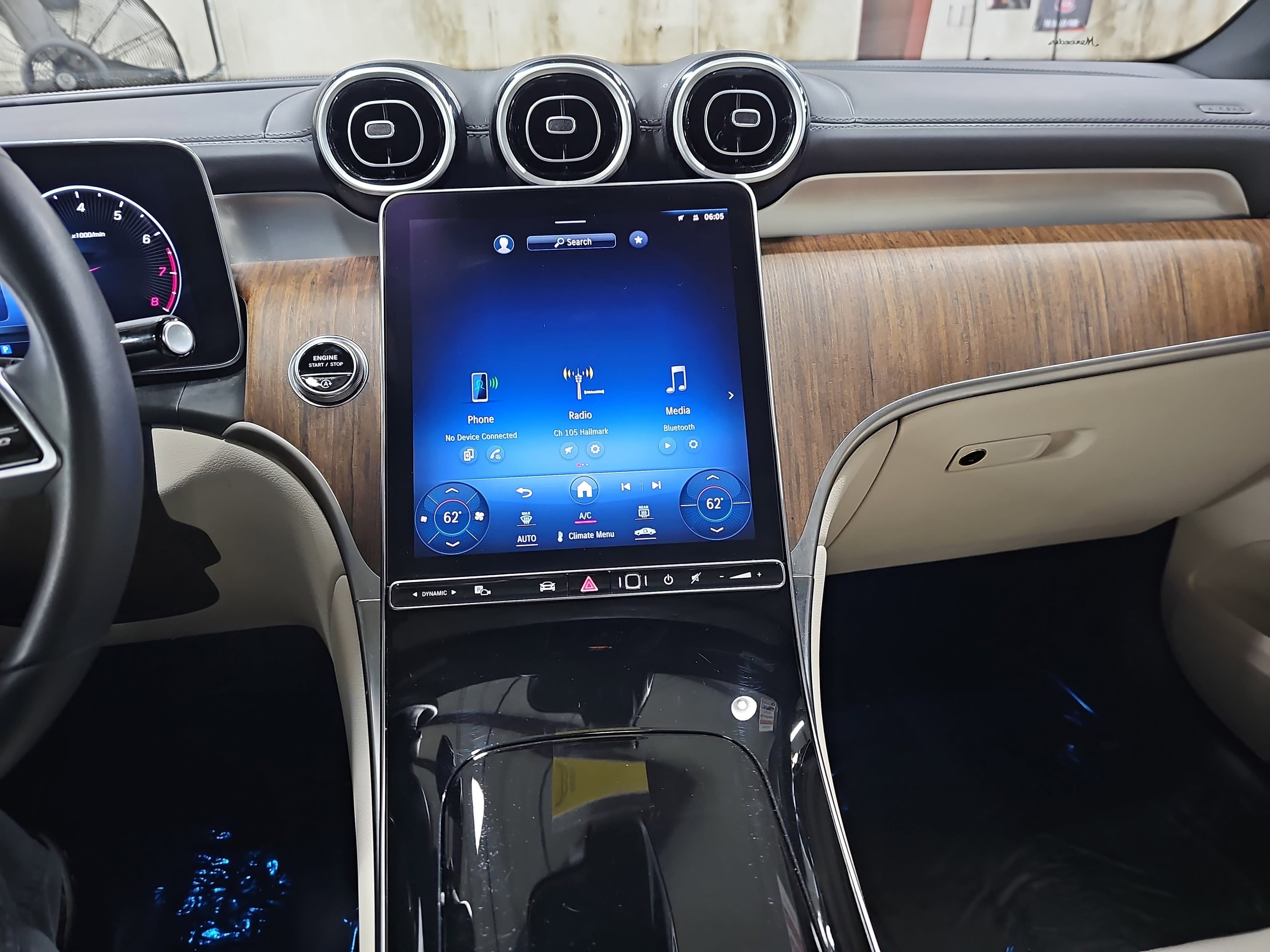 Certified 2024 Mercedes-Benz GLC 300 4MATIC image 22