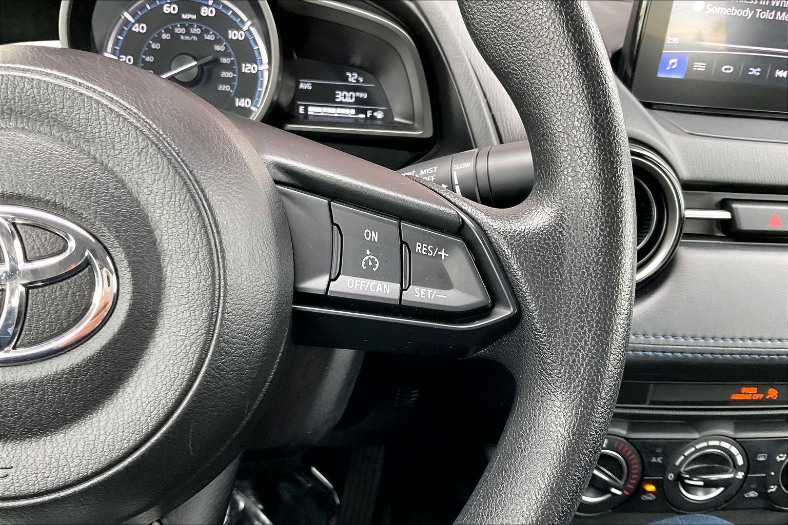 Used 2019 Toyota Yaris LE image 11