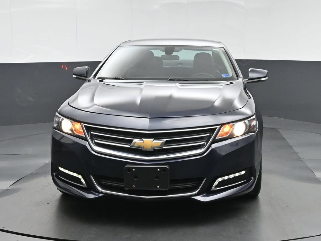 Used 2019 Chevrolet Impala LT FWD image 2