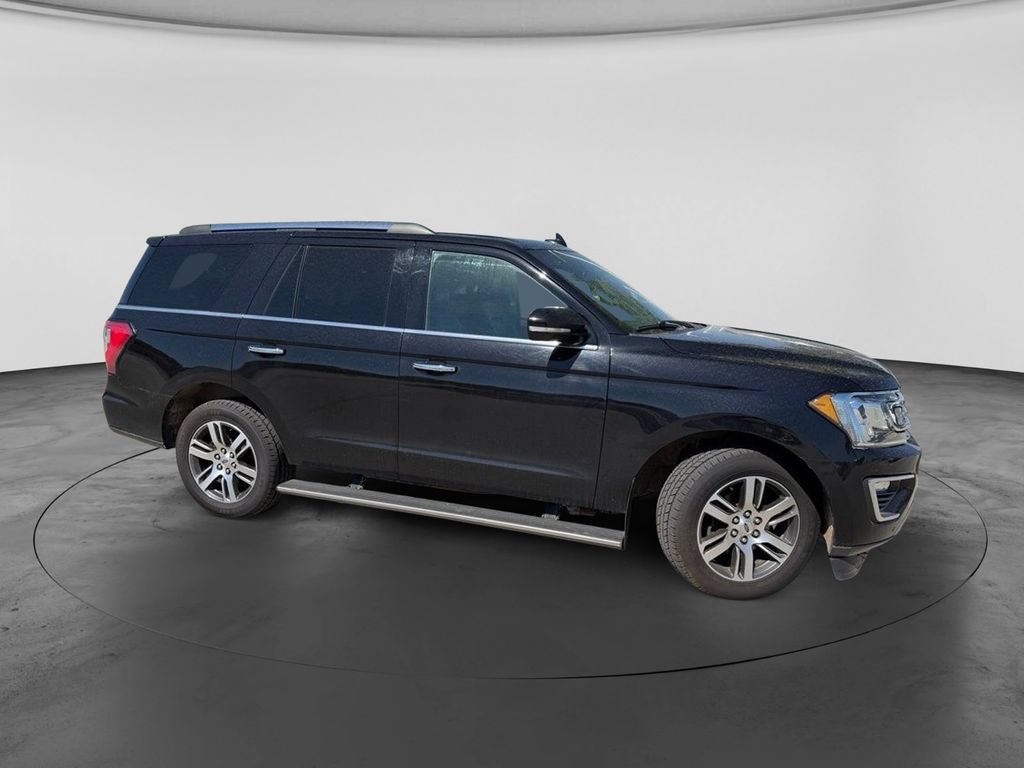 Used 2019 Ford Expedition Limited w/ Equipment Group 301A AWD/4WD image 4