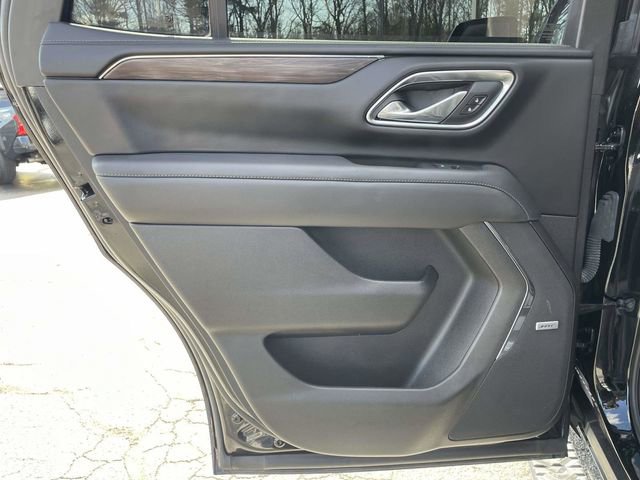Used 2024 Chevrolet Tahoe Z71 w/ Luxury Package image 12