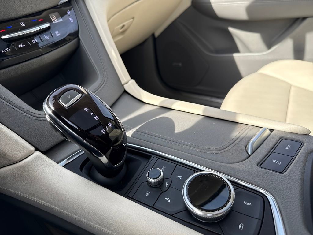 Certified 2023 Cadillac XT5 Premium Luxury w/ LPO, Floor Liner Package image 11