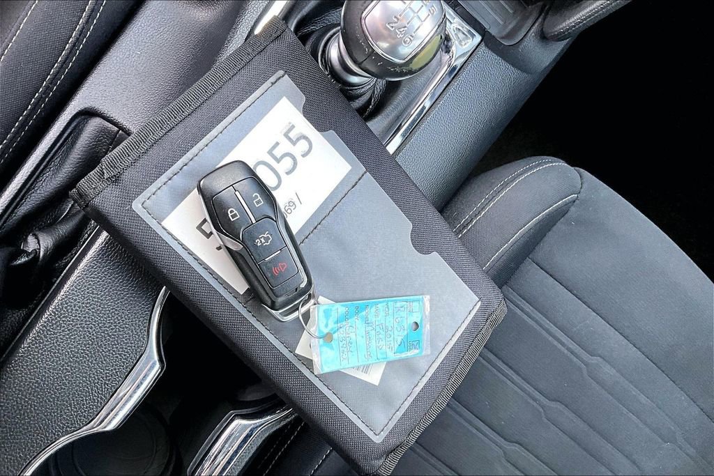 Used 2015 Ford Mustang GT RWD image 11