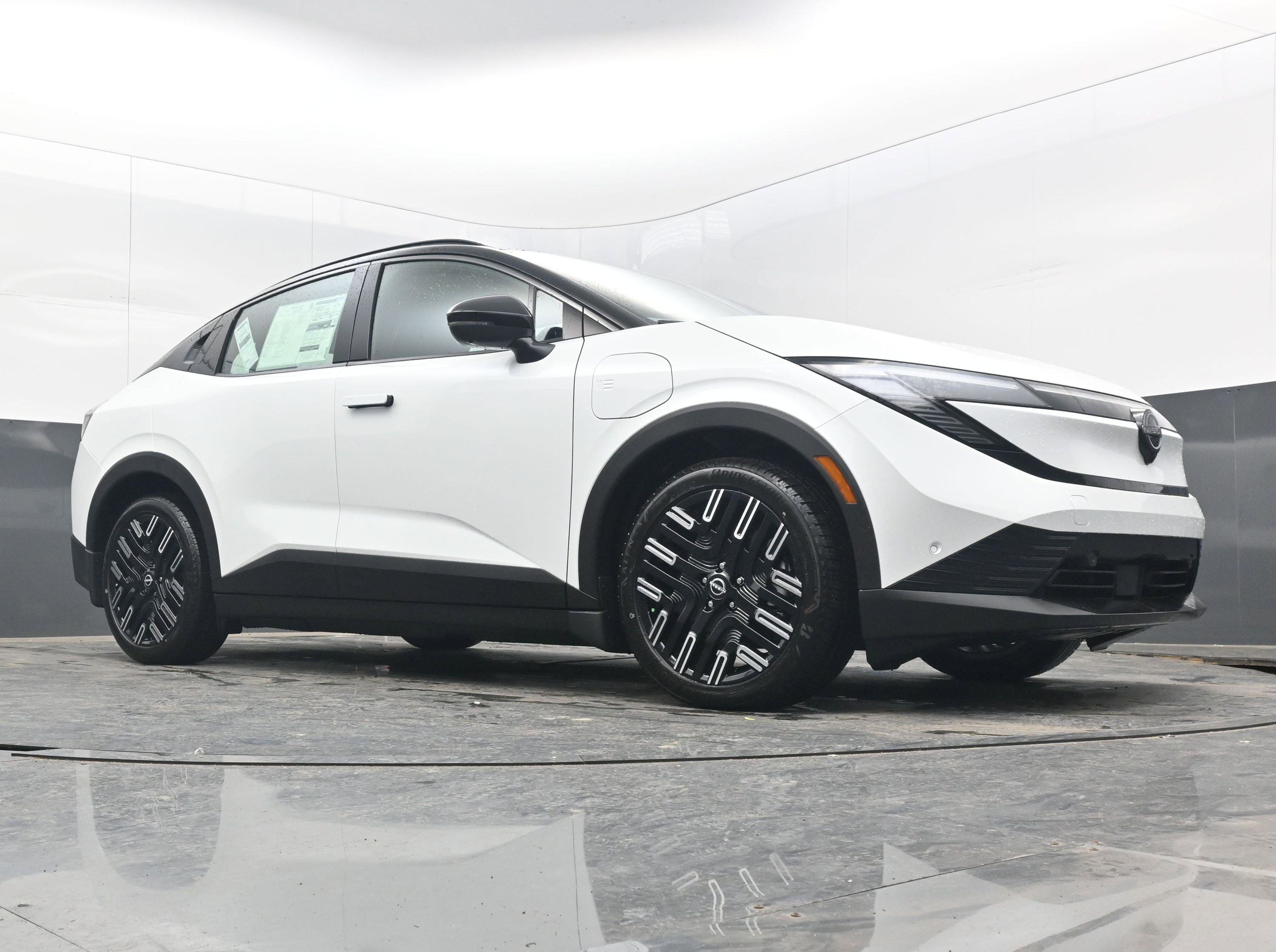 New 2026 Nissan Leaf Platinum+ image 22