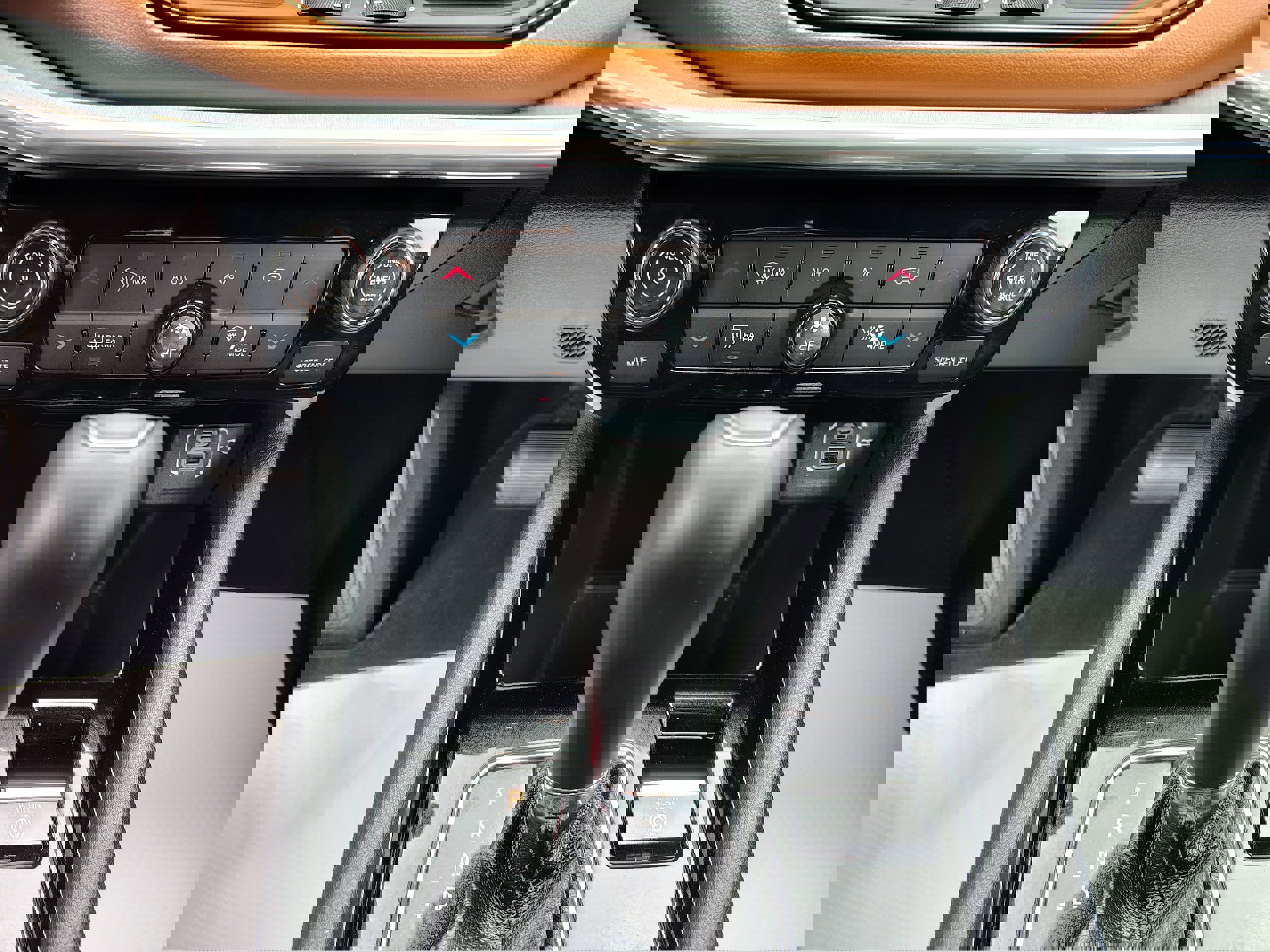 Certified 2024 Jeep Compass Limited image 32