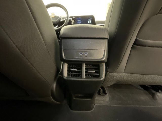 Used 2025 Chevrolet Equinox LT FWD image 26