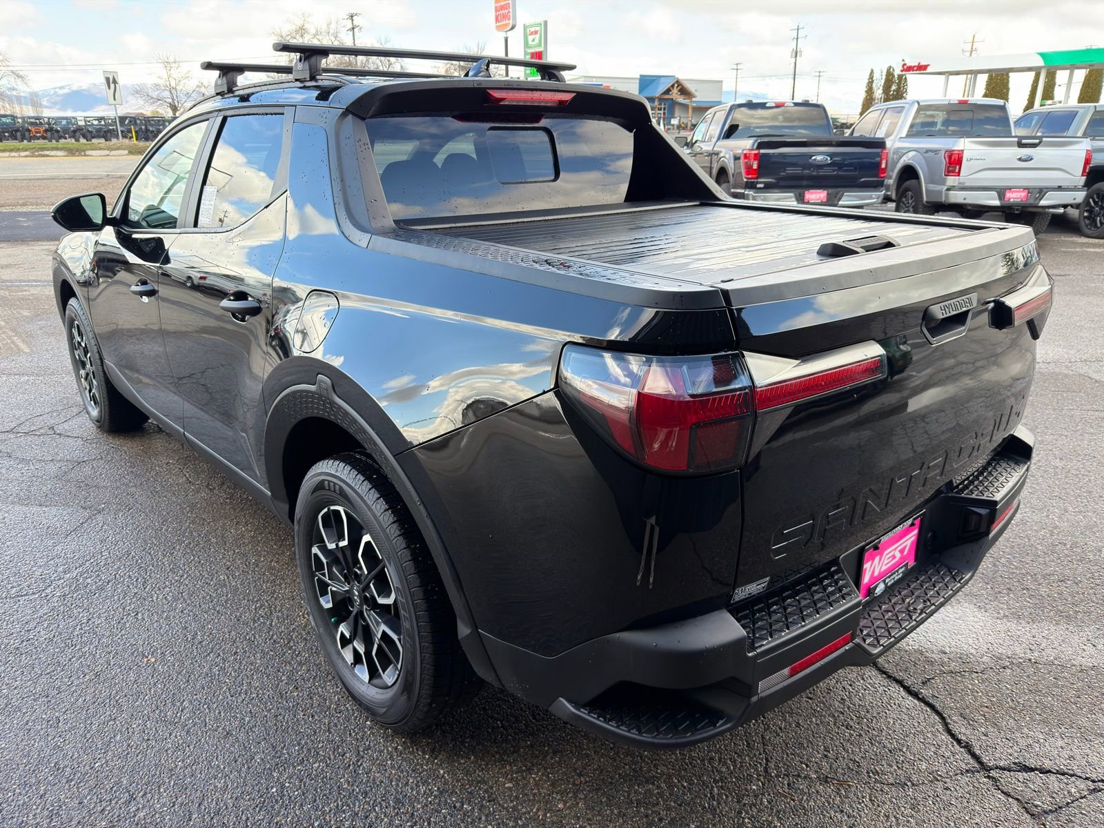 Used 2023 Hyundai Santa Cruz SEL w/ Activity Package image 10