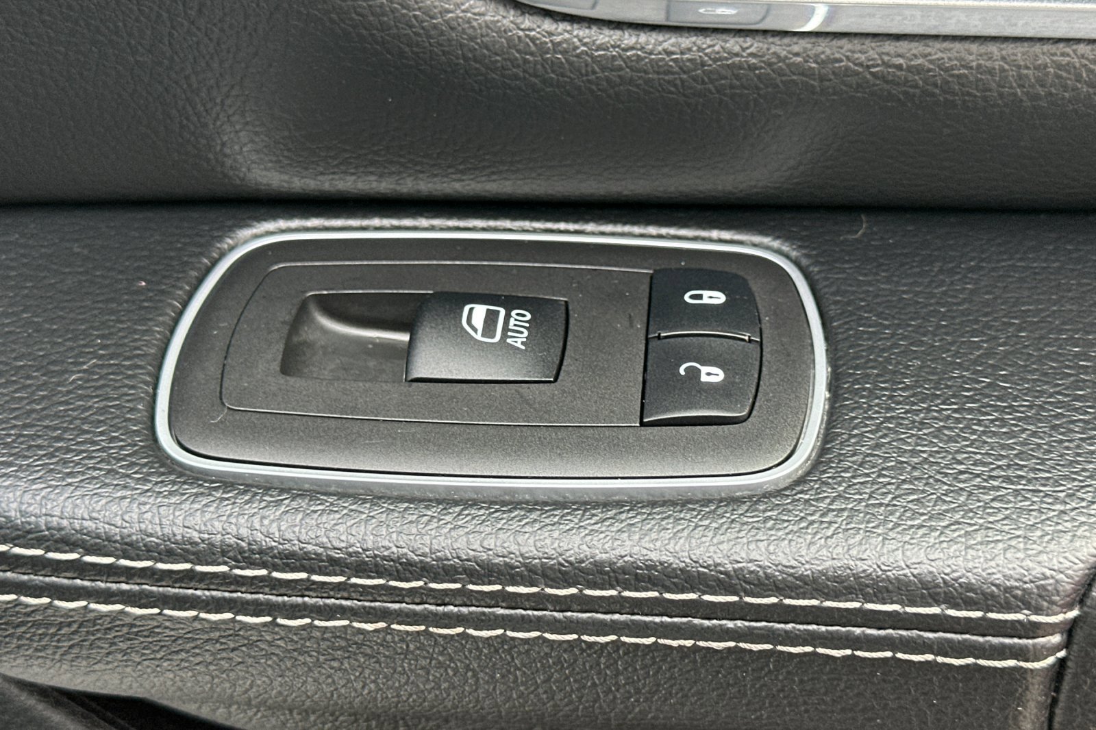 Used 2023 RAM 1500 Laramie image 21