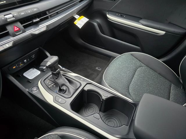 New 2025 Kia K4 GT-Line image 33