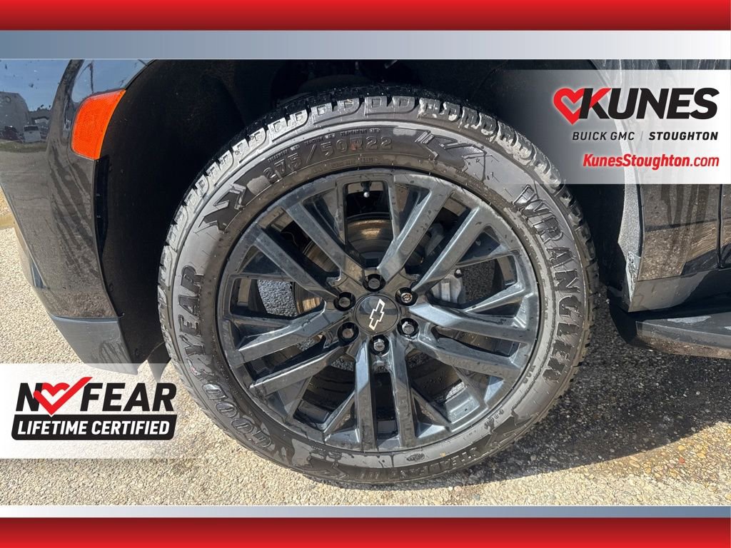Used 2023 Chevrolet Tahoe RST w/ Luxury Package AWD/4WD image 16