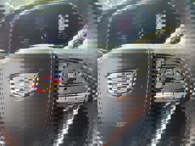 Used 2022 Cadillac Escalade Premium Luxury Platinum image 15