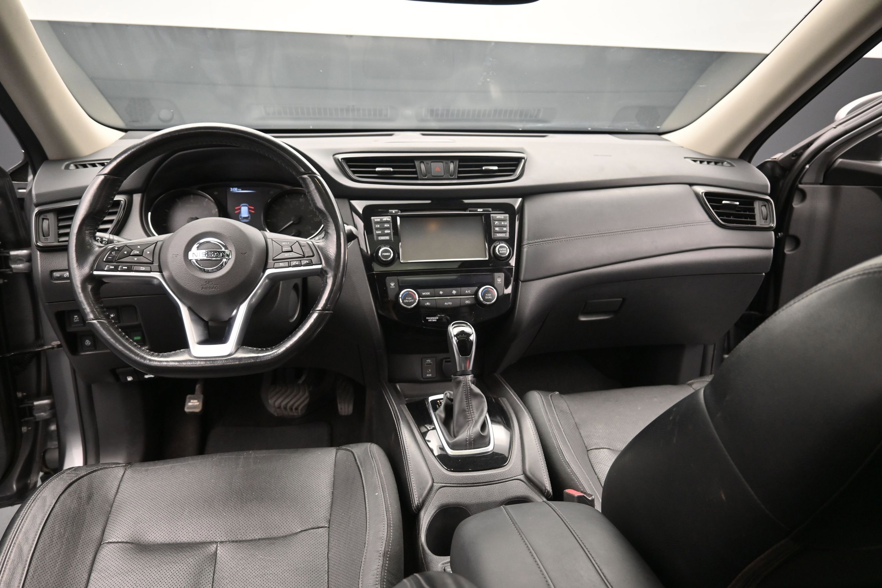 Used 2017 Nissan Rogue SL w/ SL Premium Package FWD image 15