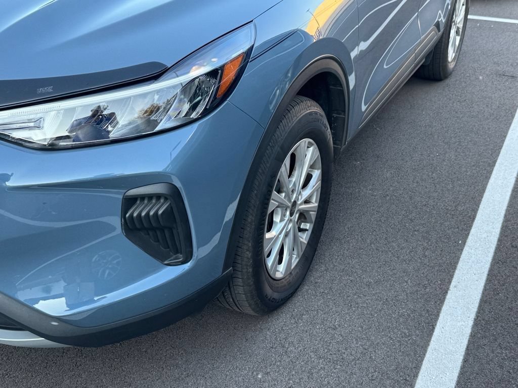 Used 2024 Ford Escape Active AWD/4WD image 5