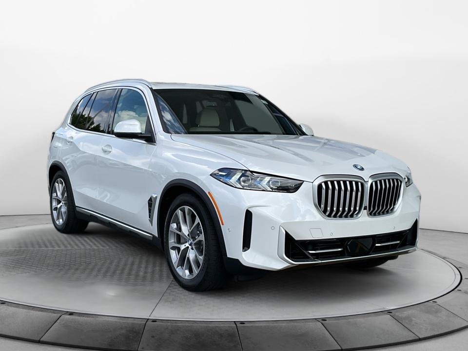 New 2026 BMW X5 xDrive50e w/ Executive Package
