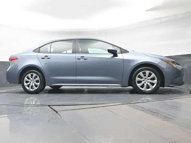 Used 2023 Toyota Corolla LE image 30